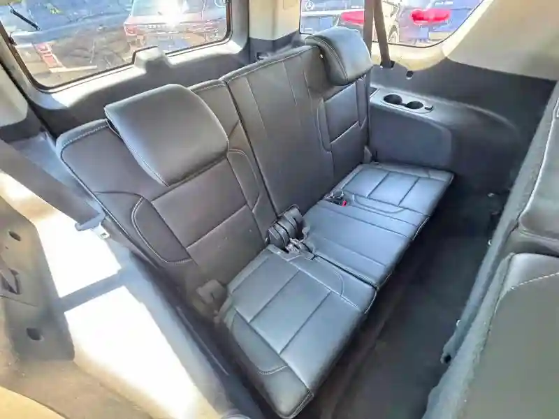 1GNSKHKC5HR196718 2017 CHEVROLET SUBURBAN-5