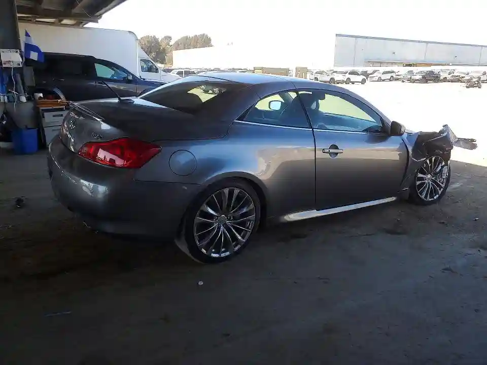 JN1CV6FE1BM950855 2011 INFINITI G37-2