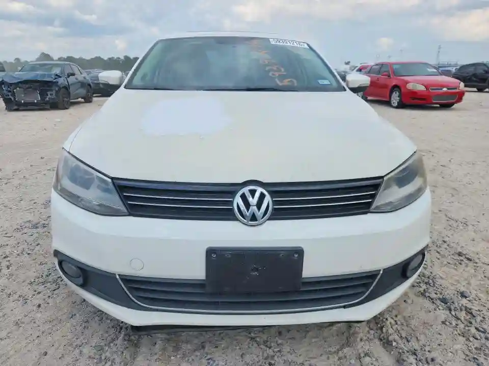 3VWL07AJ1EM212999 2014 VOLKSWAGEN JETTA-4