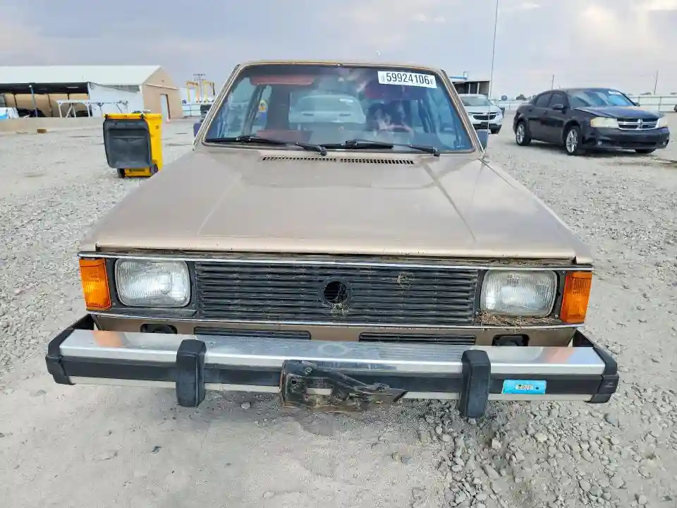 1VWCG9176BV050879 1981 VOLKSWAGEN RABBIT-4
