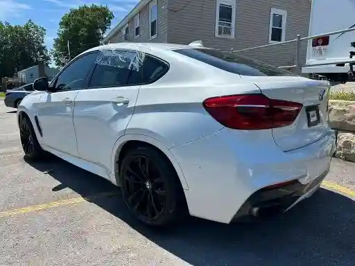 5UXKU6C59J0W38979 2018 BMW X6-1