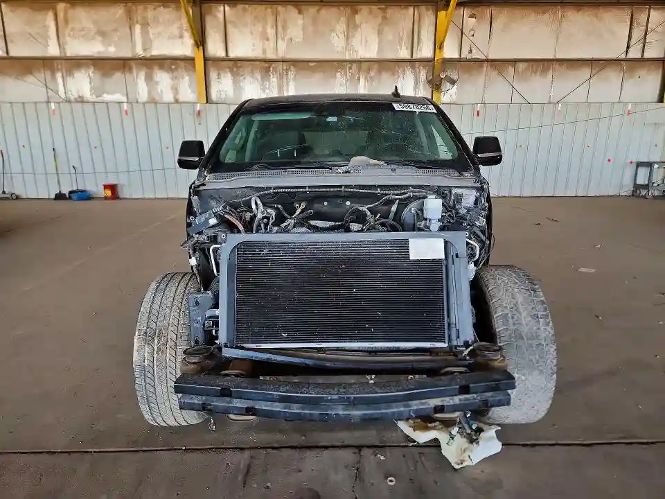 1GYS3BKJ2KR104063 2019 CADILLAC ESCALADE-4