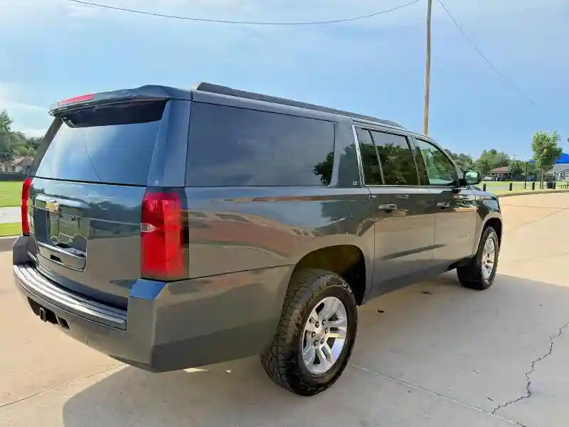 1GNSKHKC6KR275841 2019 CHEVROLET SUBURBAN-3