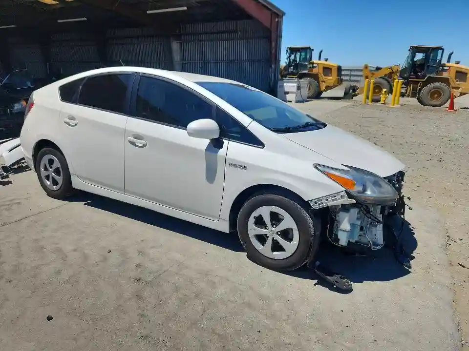 JTDKN3DU0F0406877 2015 TOYOTA PRIUS-3