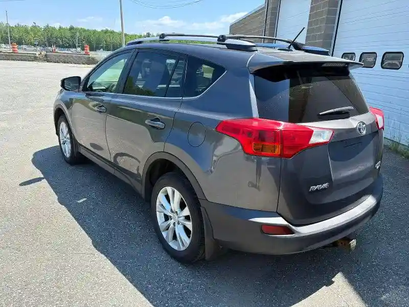 JTMDFREV7FD117097 2015 TOYOTA RAV4-2