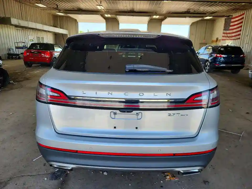 2LMPJ8LP2KBL12843 2019 LINCOLN NAUTILUS-5