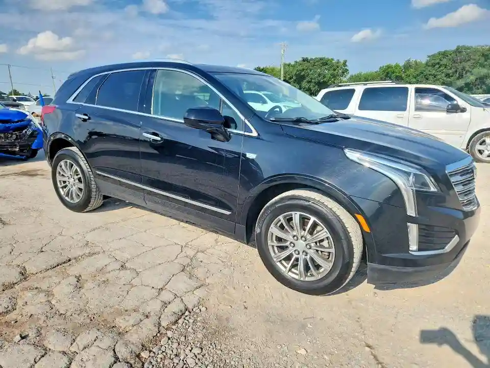 1GYKNDRS5HZ124286 2017 CADILLAC XT5-3