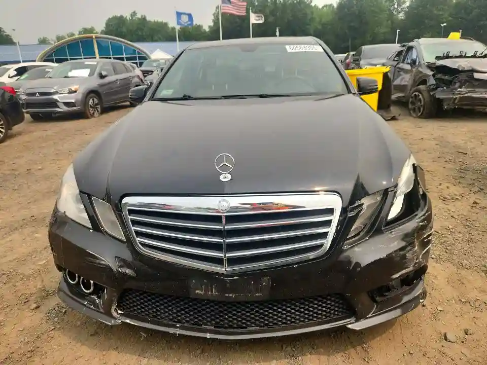 WDDHF8HB6AA117492 2010 MERCEDES-BENZ E-CLASS-4