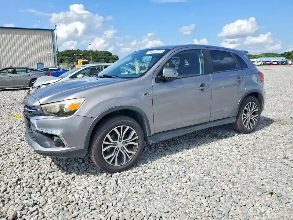 JA4AR3AW2JU018423 2018 MITSUBISHI OUTLANDER-0