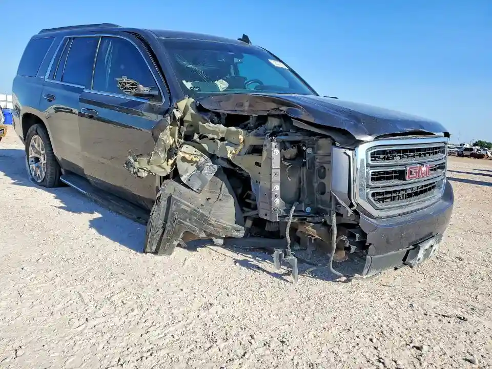 1GKS1AKC3JR295356 2018 GMC YUKON-3