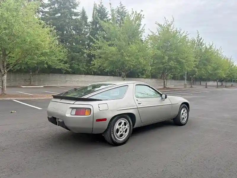 WP0JA092XCS820309 1982 PORSCHE 928-3