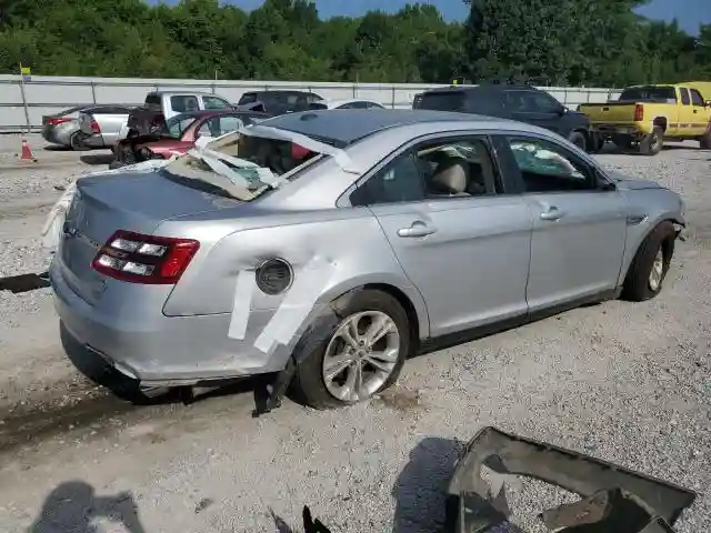 1FAHP2D82JG125476 2018 FORD TAURUS-2