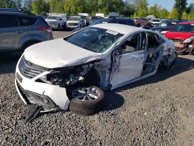 KMHFG4JG8HA578163 2017 HYUNDAI AZERA-0