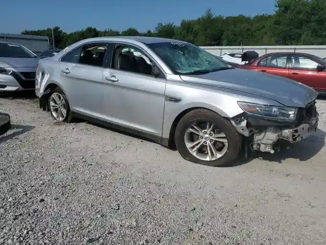 1FAHP2D82JG125476 2018 FORD TAURUS-3