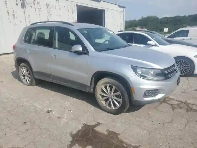 WVGAV7AX4HK054441 2017 VOLKSWAGEN TIGUAN-3