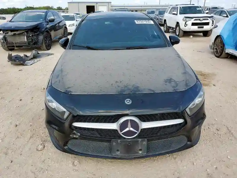 WDD3G4EB5KW035939 2019 MERCEDES-BENZ A-CLASS-4