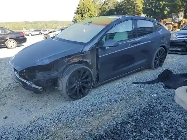7SAXCBE60NF358970 2022 TESLA MODEL X-0