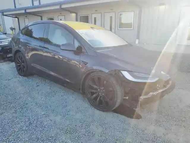 7SAXCBE60NF358970 2022 TESLA MODEL X-3