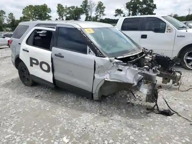 1FM5K8AR1GGD05399 2016 FORD EXPLORER-3