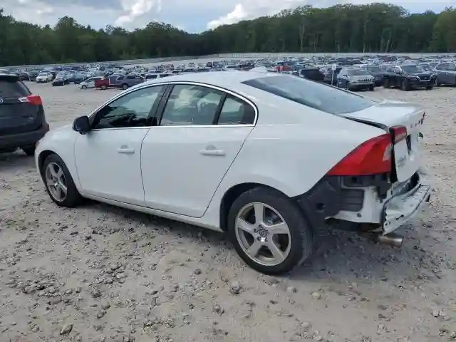 YV1612FH0D1228378 2013 VOLVO S60-1