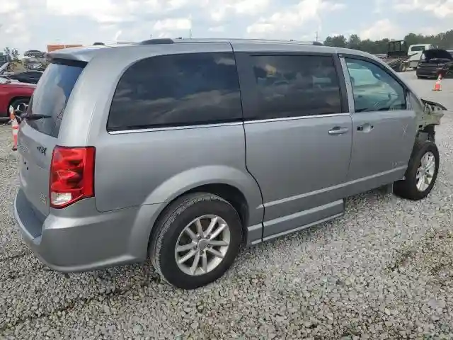 2C4RDGCG9JR215414 2018 DODGE CARAVAN-4