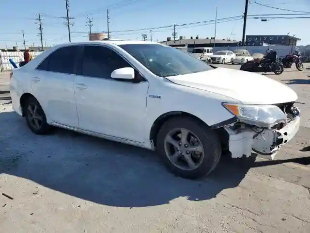 4T1BD1FK1EU125757 2014 TOYOTA CAMRY-3