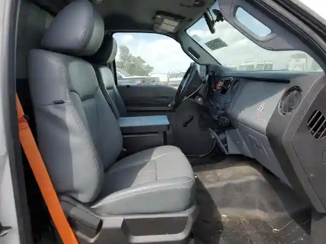1FDRF3A64DEB92618 2013 FORD F350-4