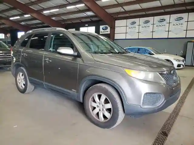 5XYKTDA25BG166390 2011 KIA SORENTO-3