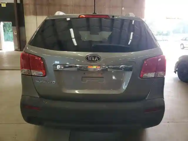 5XYKTDA25BG166390 2011 KIA SORENTO-5