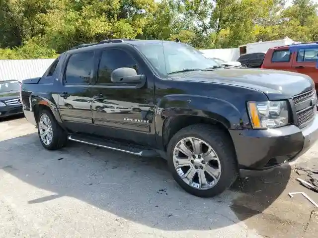 3GNTKFE37BG239791 2011 CHEVROLET AVALANCHE-3