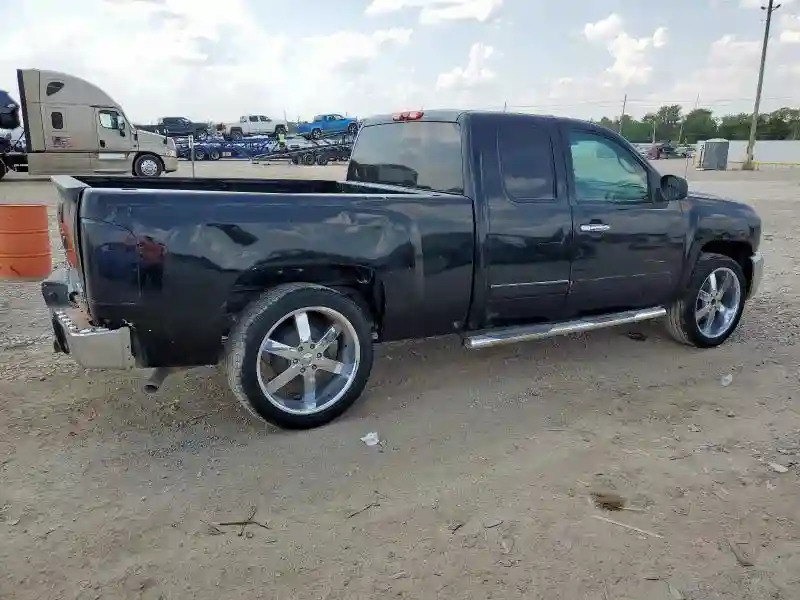 1GCRCSE03CZ288972 2012 CHEVROLET ALL MODELS-2