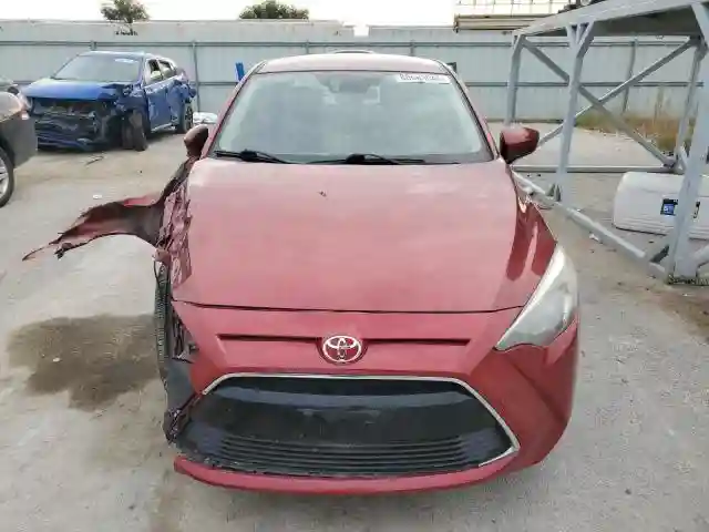 3MYDLBYV4HY171938 2017 TOYOTA YARIS-4