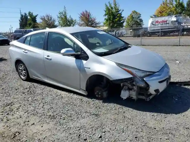 JTDKARFUXG3023041 2016 TOYOTA PRIUS-3