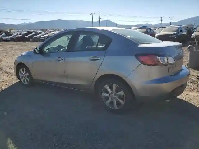 JM1BL1VG5B1478956 2011 MAZDA 3-2