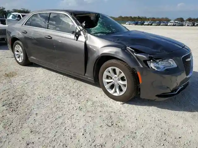 2C3CCAAG9PH509682 2023 CHRYSLER 300-3
