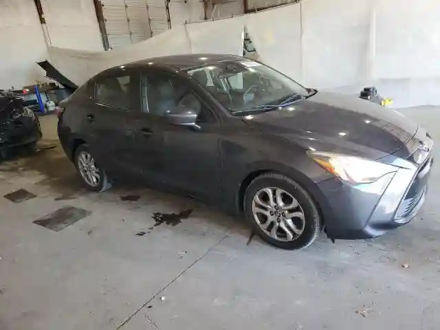 3MYDLBYV4HY156257 2017 TOYOTA YARIS-3