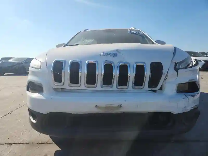 1C4PJLCB9GW373927 2016 JEEP GRAND CHEROKEE-4