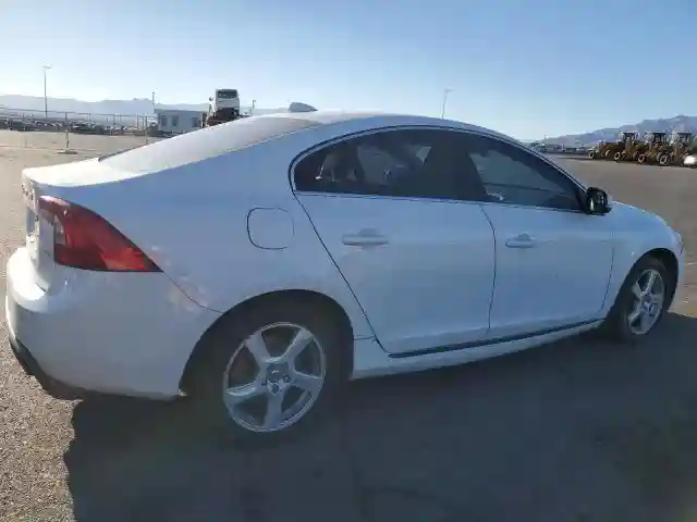 YV1622FS2C2110933 2012 VOLVO S60-2
