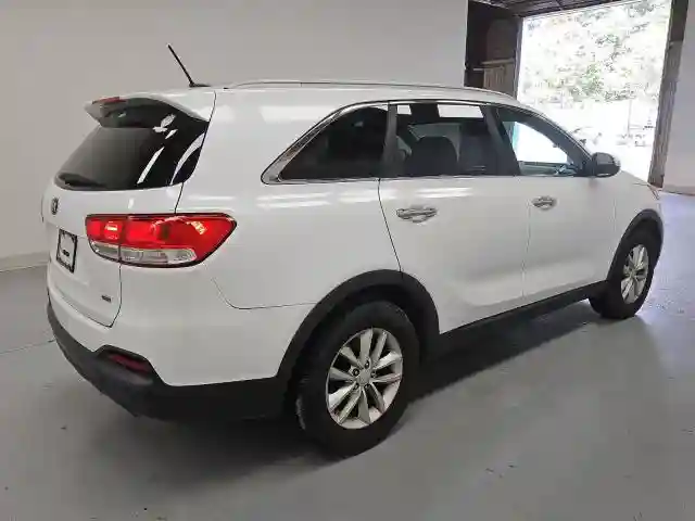 5XYPG4A35GG099879 2016 KIA SORENTO-2