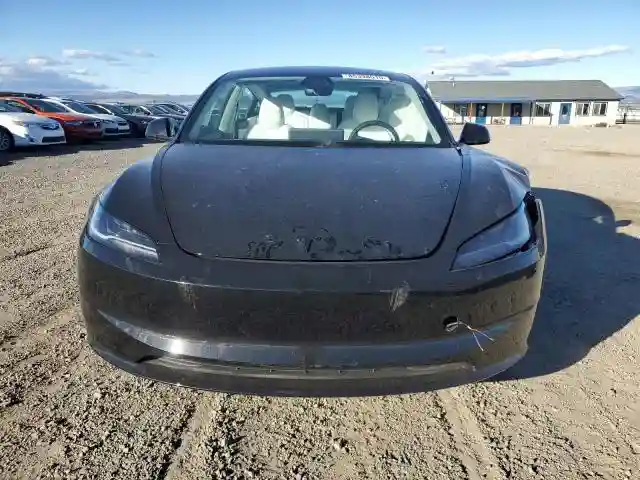 5YJ3E1EB7SF078939 2025 TESLA MODEL 3-4