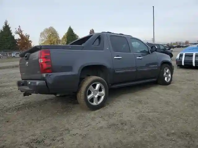 3GNMCFE0XBG113027 2011 CHEVROLET AVALANCHE-2