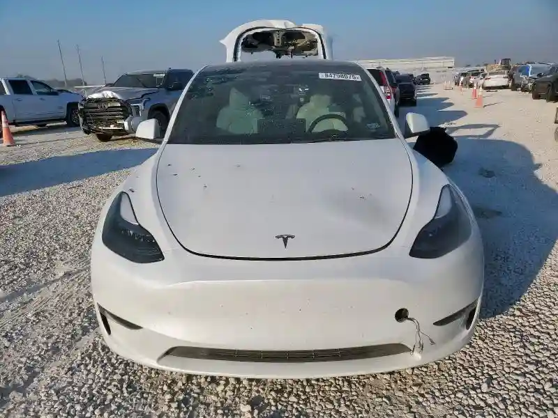 7SAYGDEE2PA166803 2023 TESLA MODEL Y-4