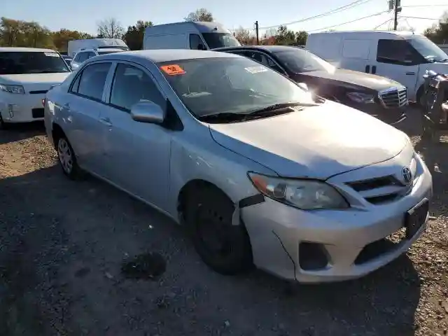 2T1BU4EE1DC095172 2013 TOYOTA COROLLA-3