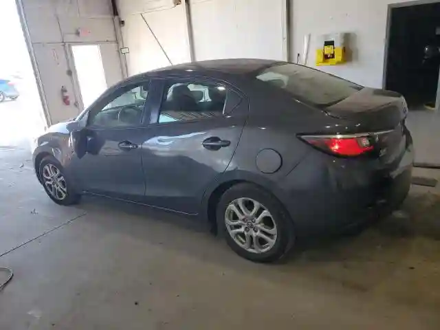 3MYDLBYV4HY156257 2017 TOYOTA YARIS-1