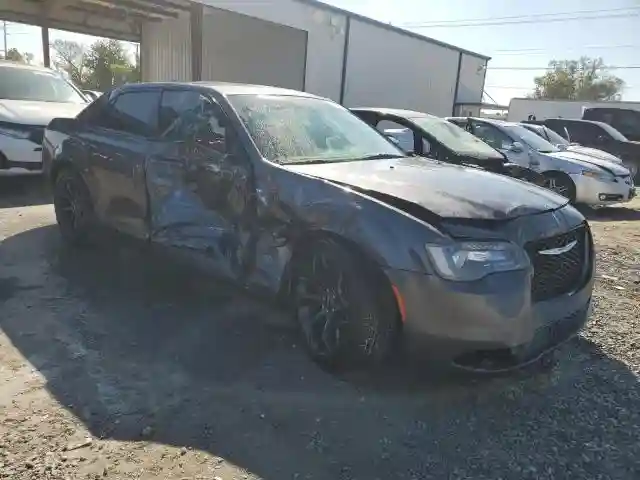 2C3CCAAG6KH612213 2019 CHRYSLER 300-3