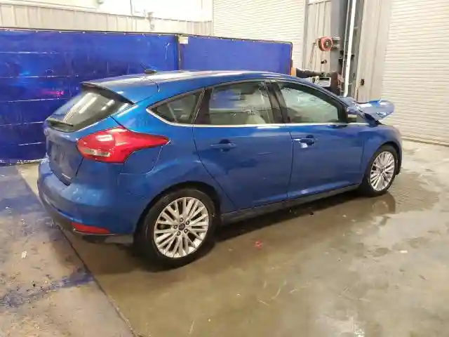 1FADP3N2XJL284266 2018 FORD FOCUS-2