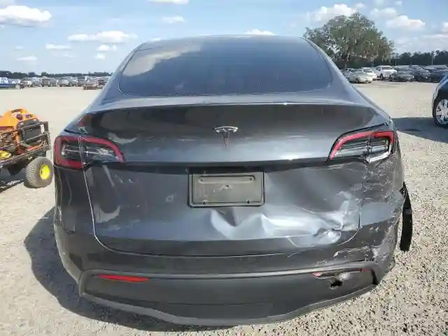 7SAYGAEE6NF309816 2022 TESLA MODEL Y-5