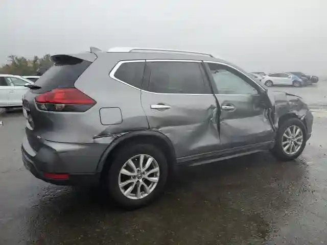 KNMAT2MT3JP573110 2018 NISSAN ROGUE-2