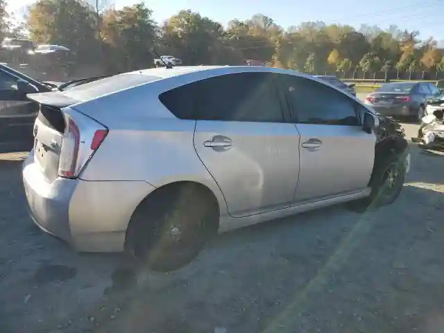 JTDKN3DU8F1956404 2015 TOYOTA PRIUS-2