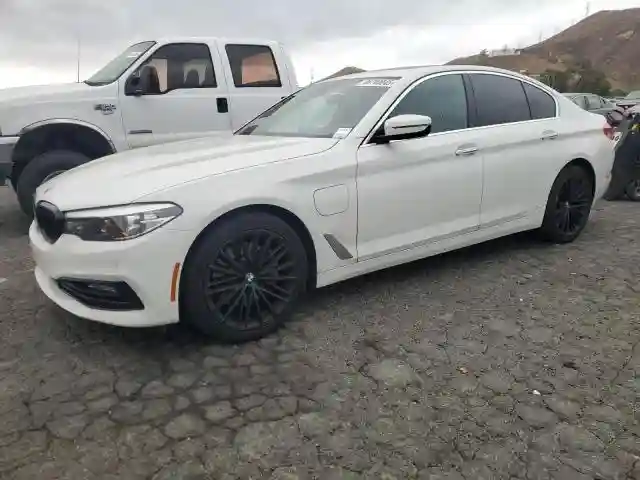 WBAJA9C55JB033169 2018 BMW 5 SERIES-0
